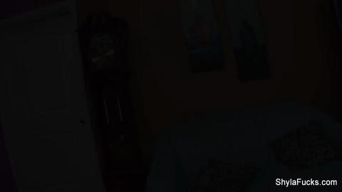 21002